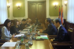 2. april 2013. Predsednica i članovi Poslaničke grupe prijateljstva sa Japanom u razgovoru sa ambasadorom Japana u Srbiji 